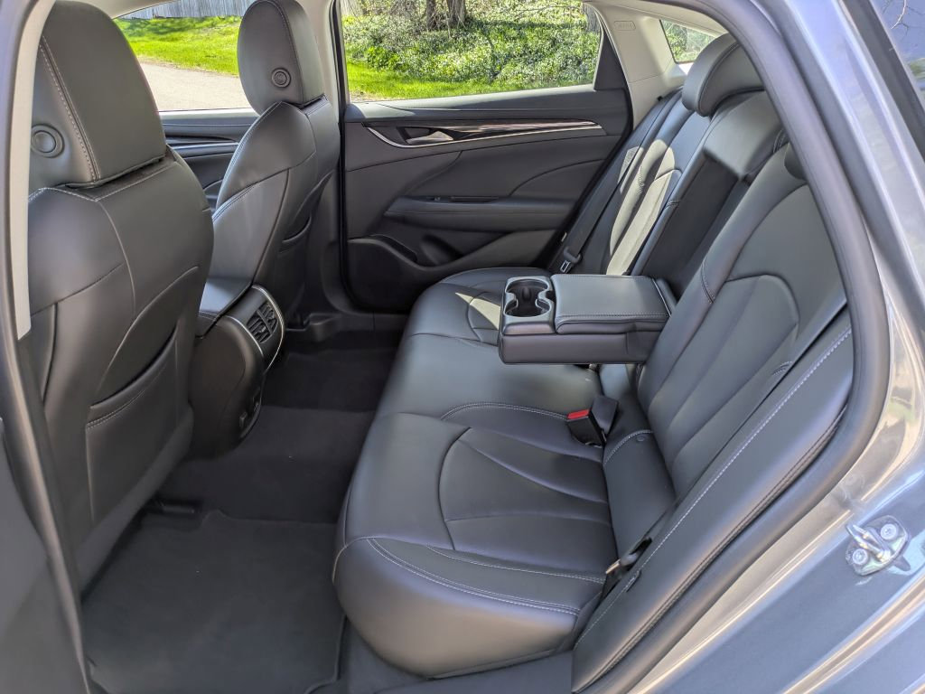 Used 2018 Buick LaCrosse Premium w/ Driver Confidence Package #2 AWD/4WD image 30