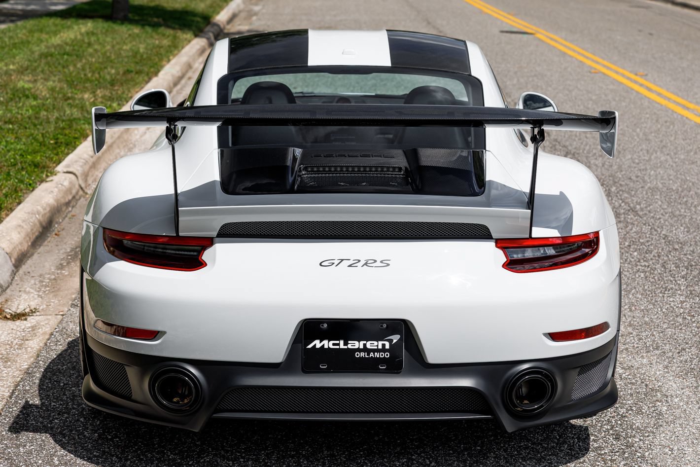 Used 2018 Porsche 911 GT2 RS w/ Weissach Package RWD image 15