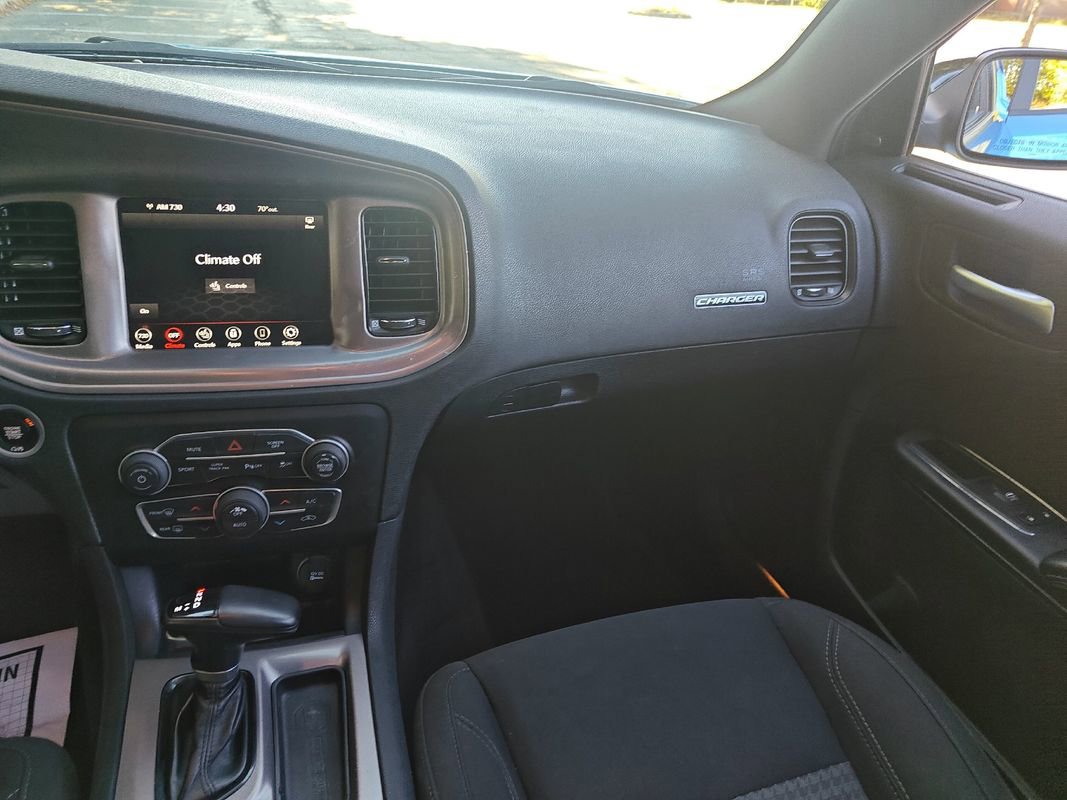 Used 2023 Dodge Charger SXT w/ Blacktop Package image 25