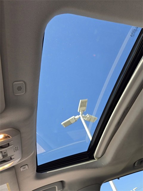 Used 2023 Toyota Highlander XLE image 10