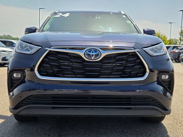 Used 2024 Toyota Highlander Limited AWD/4WD image 8