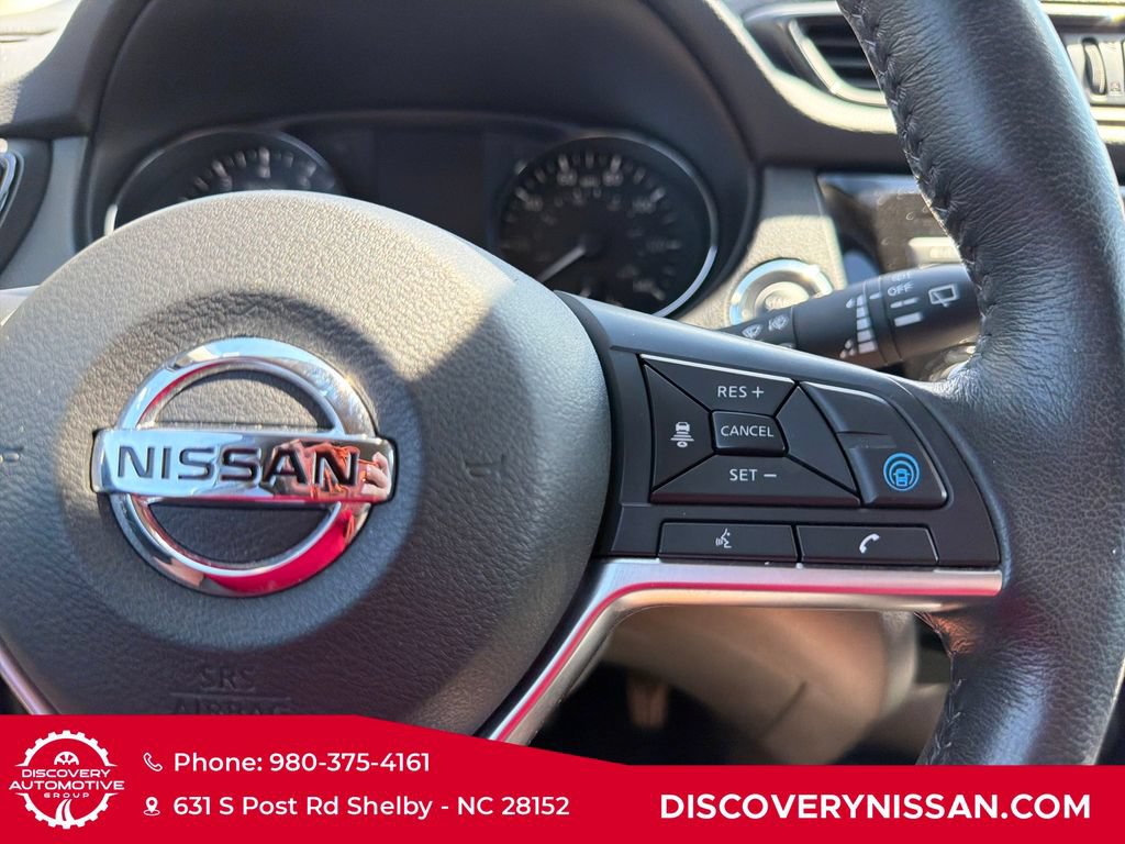 Certified 2019 Nissan Rogue SV w/ Premium Package FWD image 22