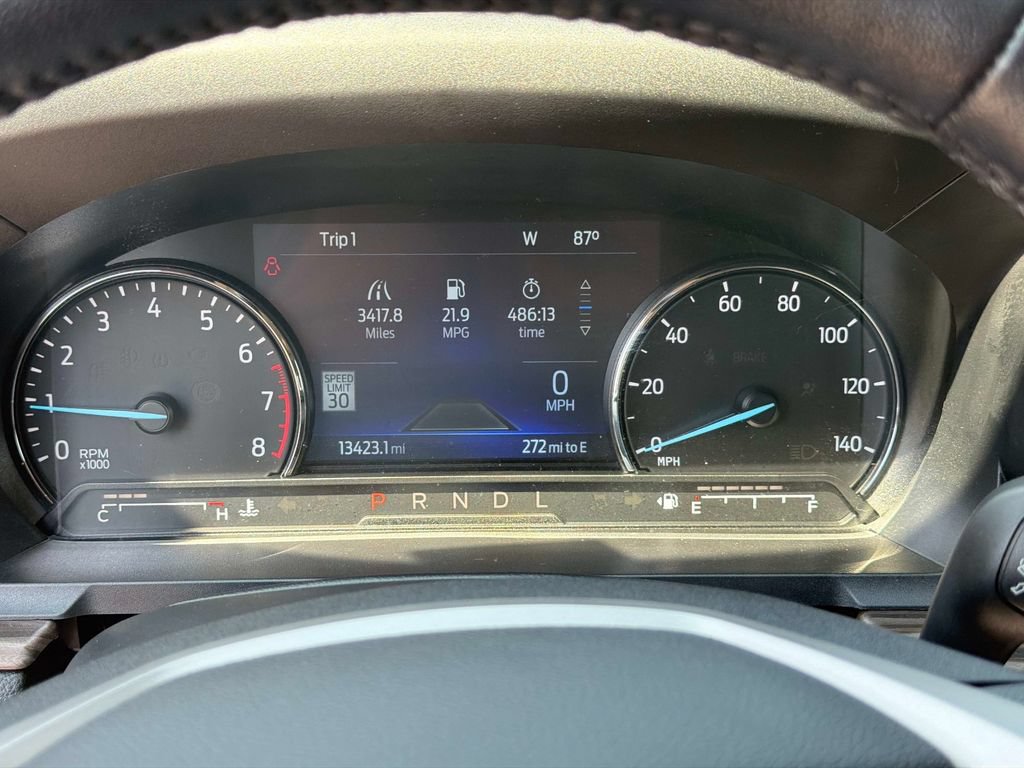 Used 2022 Ford Explorer Limited w/ Equipment Group 301A AWD/4WD image 32