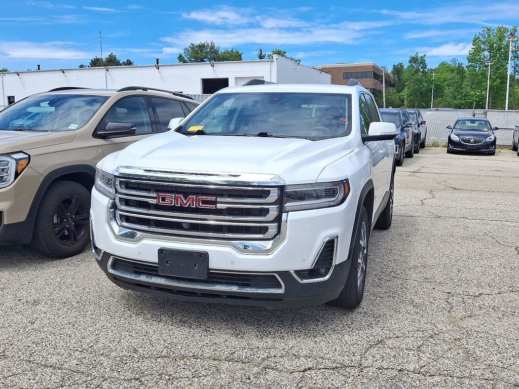 Certified 2023 GMC Acadia SLT w/ Technology Package AWD/4WD image 3