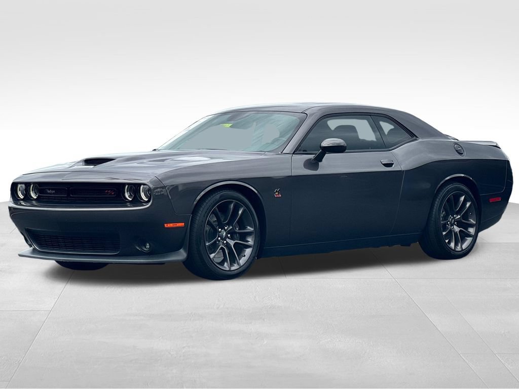 Used 2022 Dodge Challenger R/T Scat Pack RWD image 3