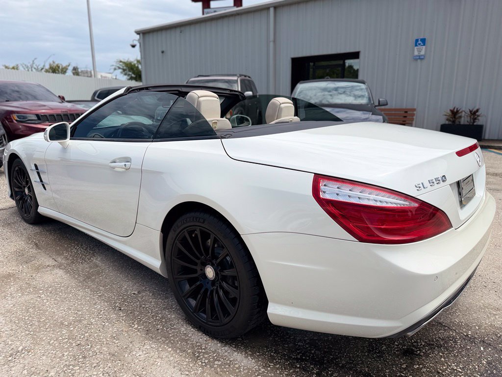 Used 2013 Mercedes-Benz SL 550 image 16