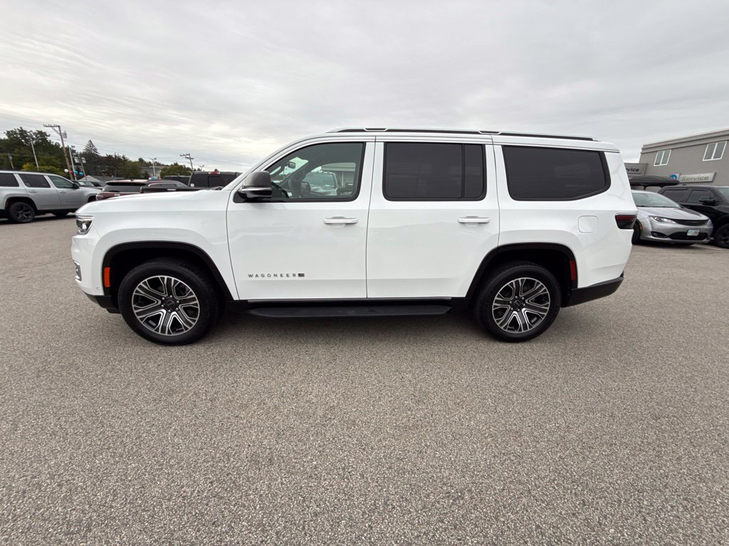 Certified 2025 Jeep Wagoneer 4WD image 2
