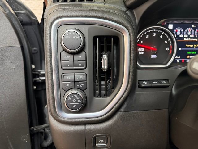 Used 2021 Chevrolet Silverado 1500 High Country w/ Technology Package AWD/4WD image 21