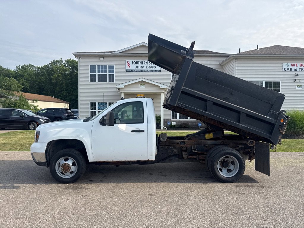 Used 2009 GMC Sierra 3500 W/T w/ Snow Plow Prep Package image 1
