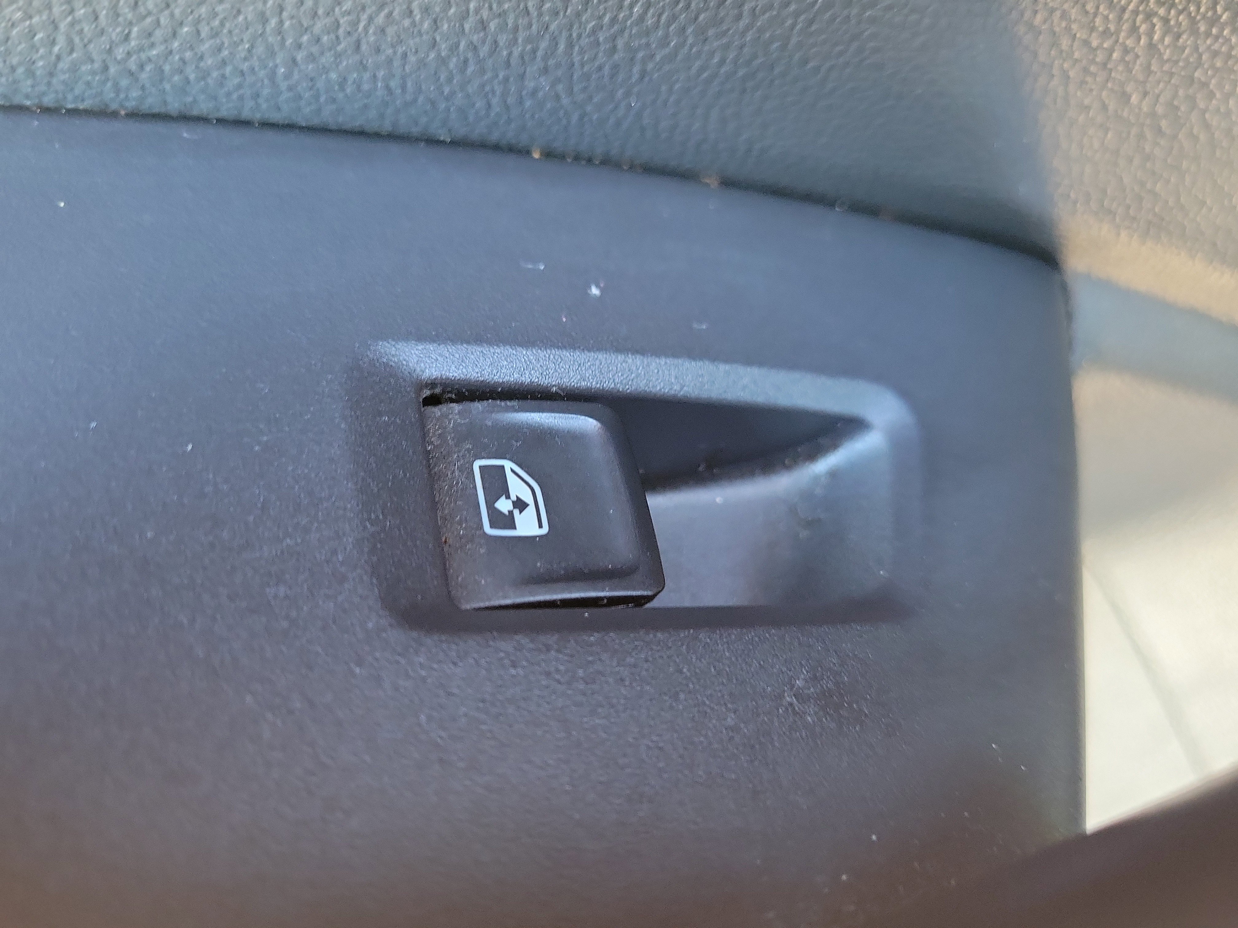 Used 2020 Volkswagen Jetta SE image 15