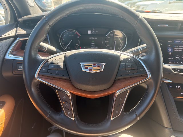 Certified 2024 Cadillac XT5 Premium Luxury AWD/4WD image 13