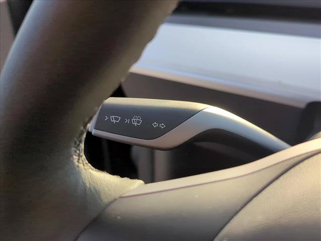 Used 2024 Tesla Model Y Performance AWD/4WD image 17