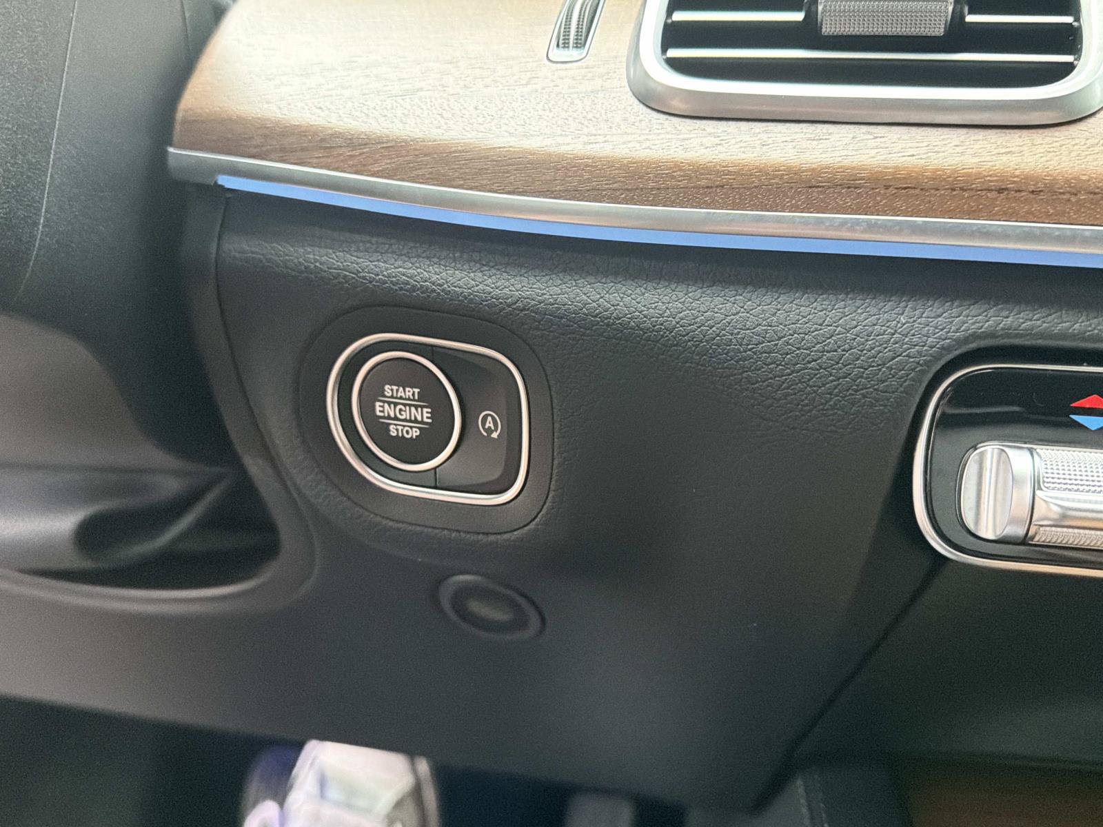 Certified 2025 Mercedes-Benz GLE 350 4MATIC image 26