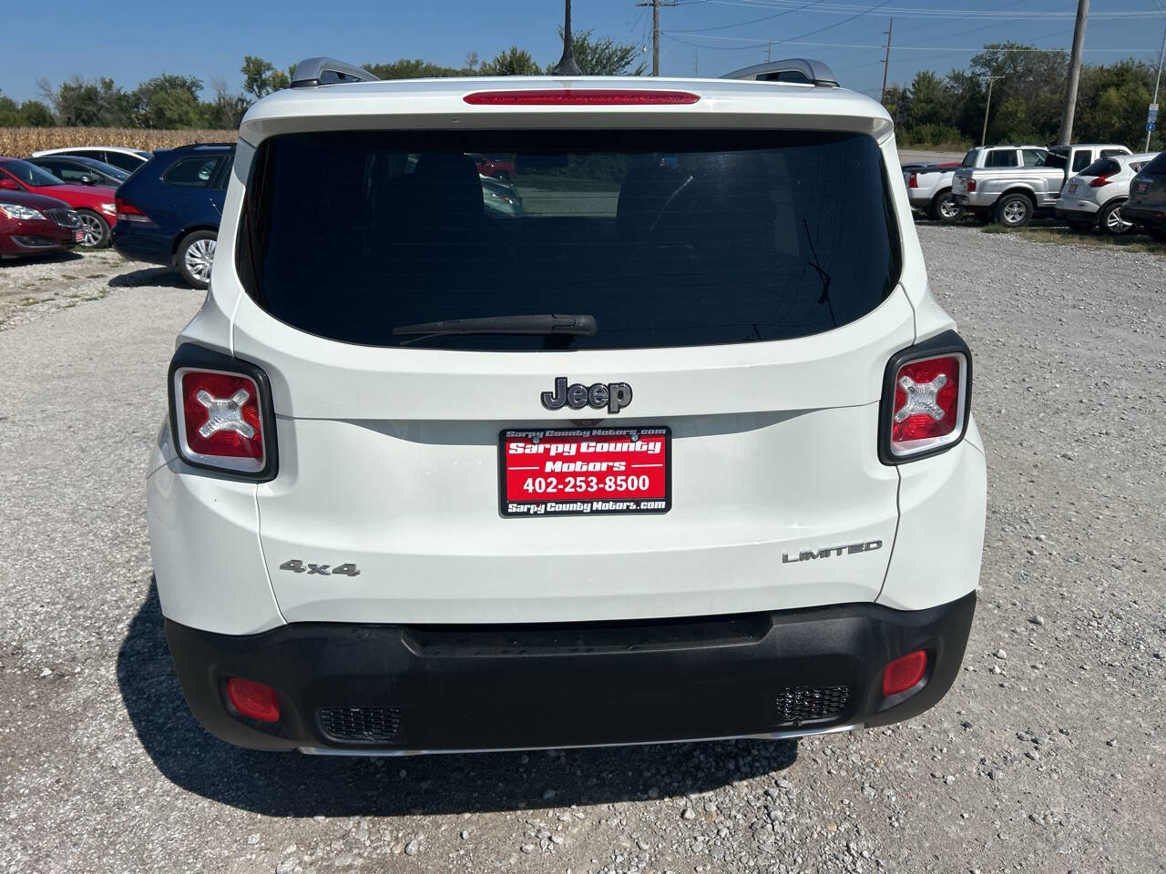 Used 2016 Jeep Renegade Limited image 4
