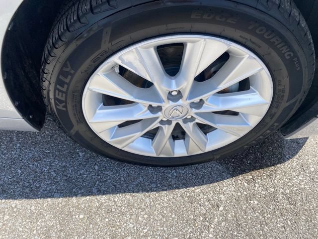 Used 2013 Lexus ES 300h w/ Luxury Pkg FWD image 30