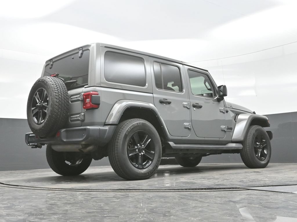 Used 2023 Jeep Wrangler Unlimited Sahara AWD/4WD image 31
