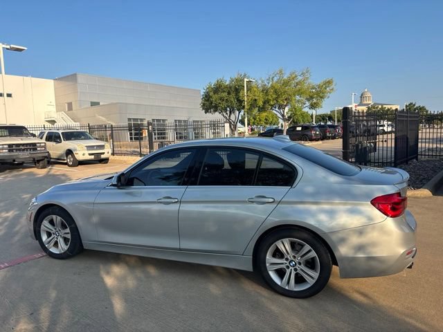 Used 2017 BMW 330i Sedan RWD image 8