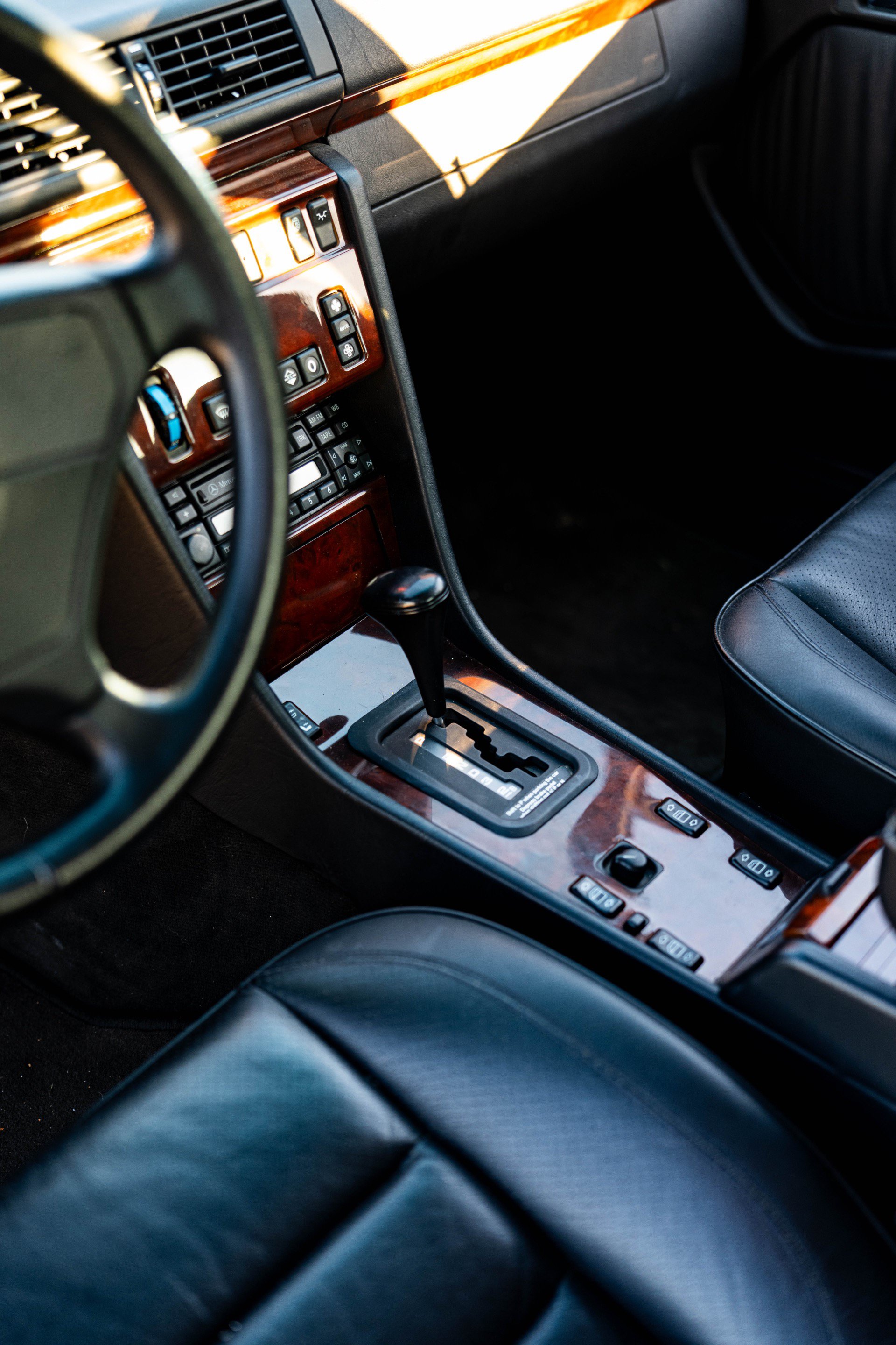 Used 1994 Mercedes-Benz E 500 Sedan image 36