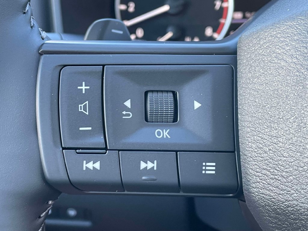 New 2027 Nissan Rogue Dark Armor FWD image 30