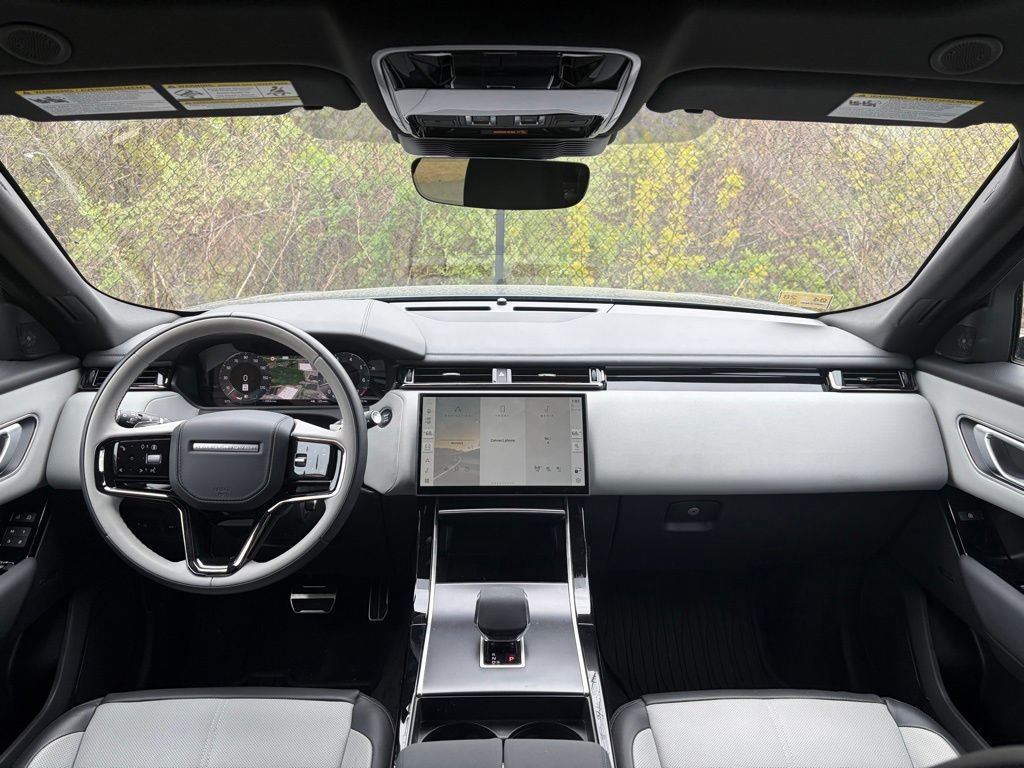 Certified 2026 Land Rover Range Rover Velar Dynamic SE AWD/4WD image 18