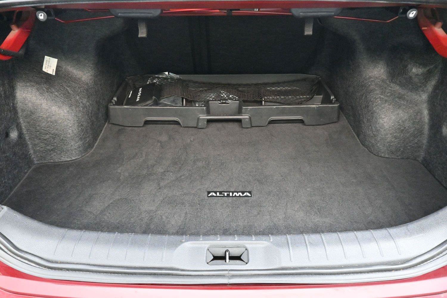Used 2023 Nissan Altima 2.5 SR FWD image 9