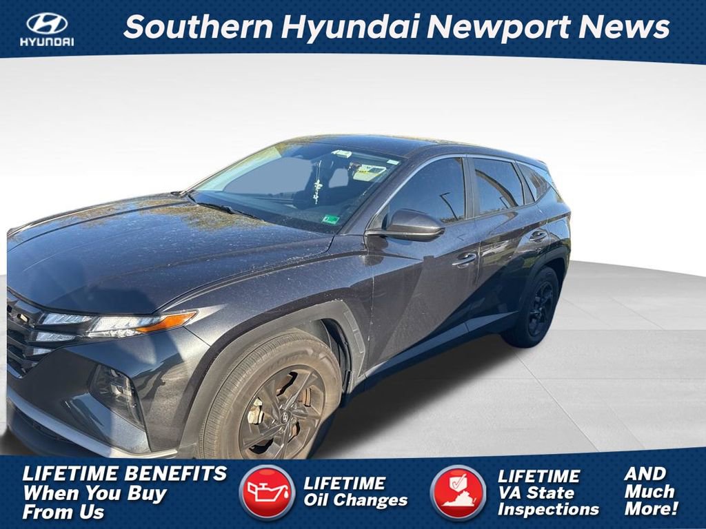 Used 2024 Hyundai Tucson SE image 1