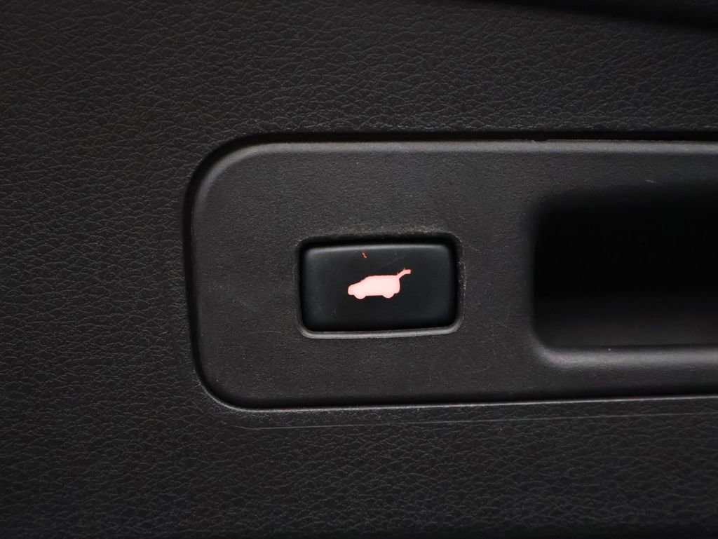 Used 2016 Acura MDX FWD w/ Technology Package image 17