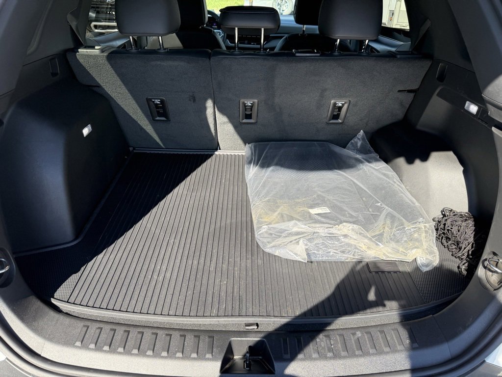 New 2025 Chevrolet Equinox LT w/ Convenience Package II image 26