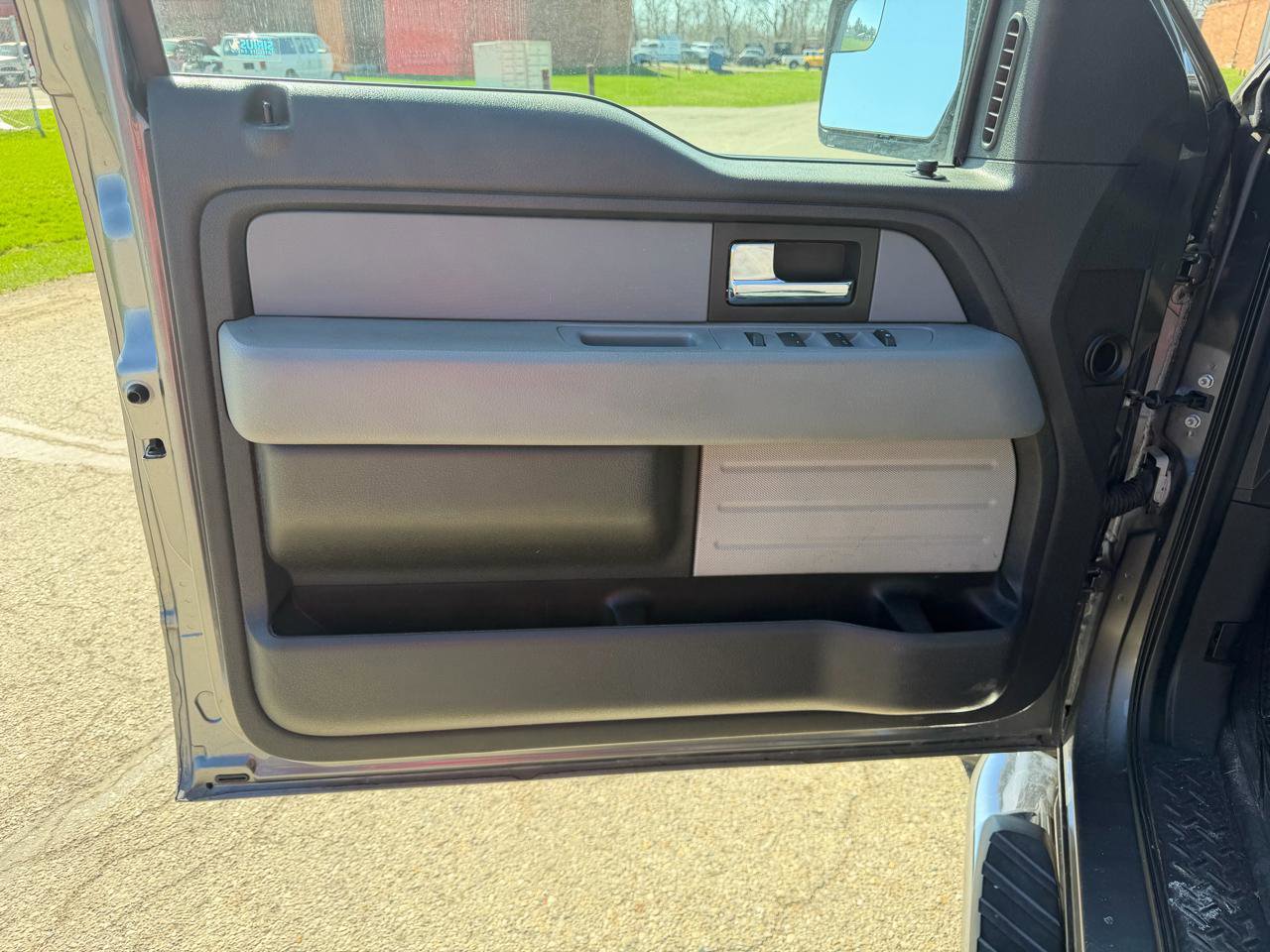 Used 2013 Ford F150 STX w/ Mid Equipment Group image 19