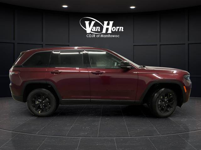 New 2026 Jeep Grand Cherokee Altitude image 2