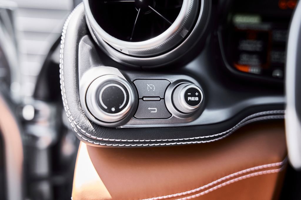 Used 2018 Ferrari GTC4Lusso image 53