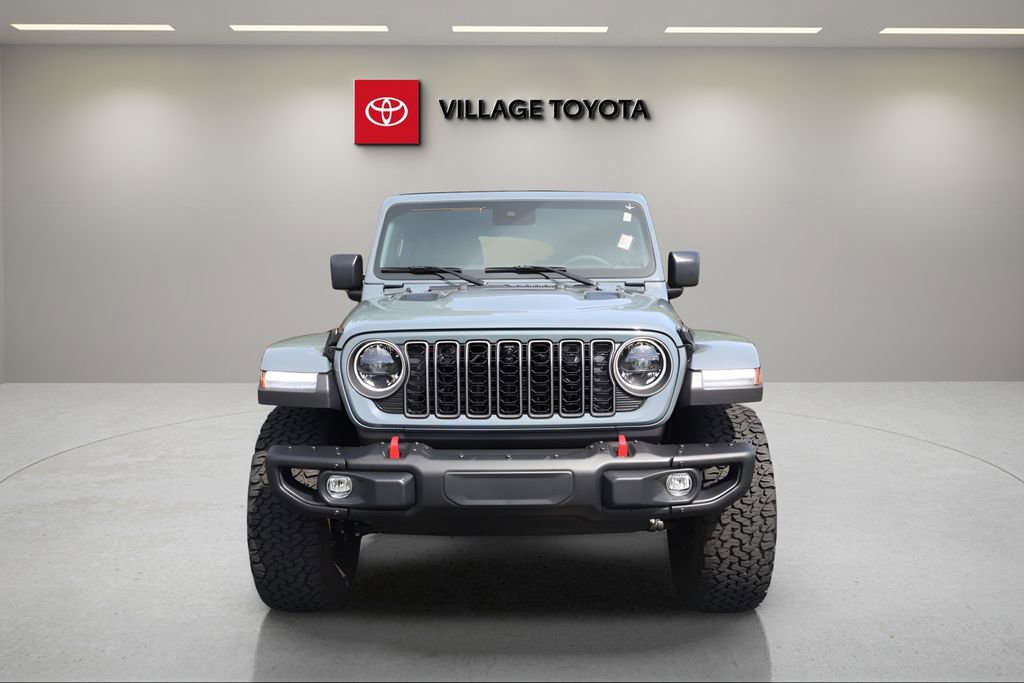 Used 2025 Jeep Wrangler Unlimited Rubicon AWD/4WD image 8