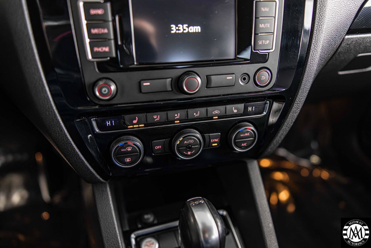 Used 2015 Volkswagen Jetta TDI SEL FWD image 28