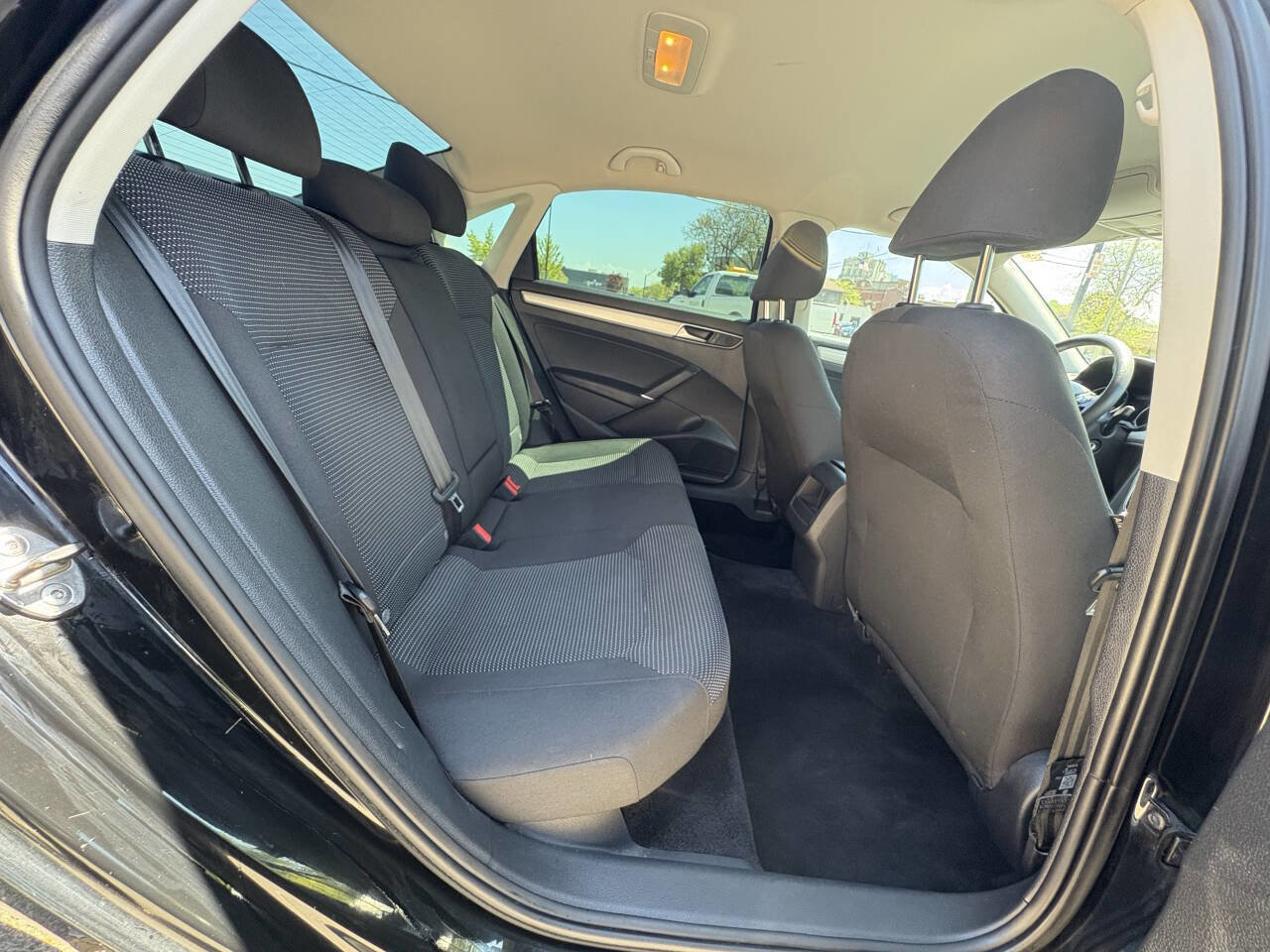 Used 2016 Volkswagen Passat 1.8T S image 25