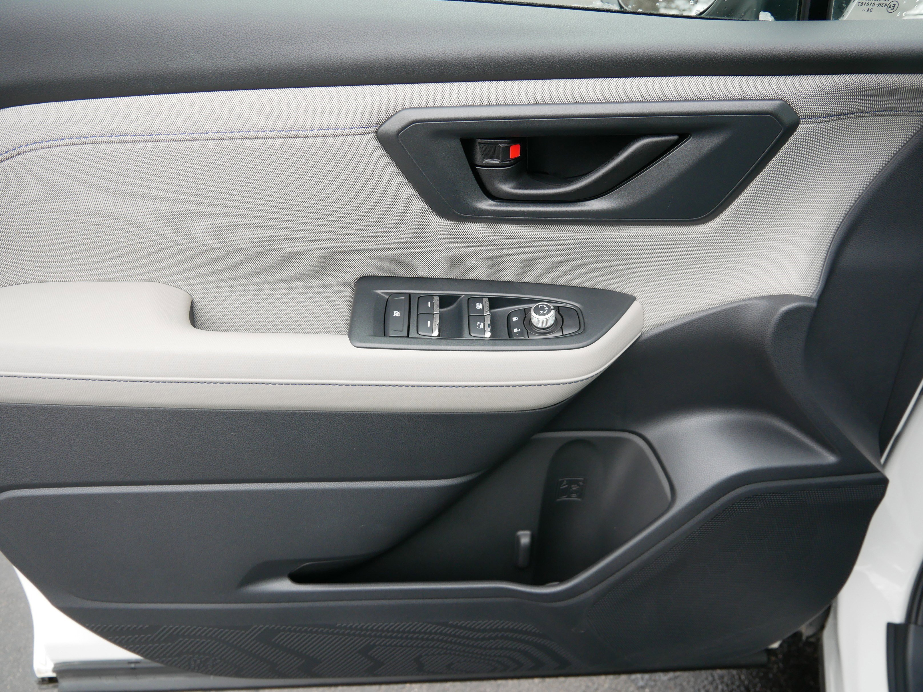 Certified 2025 Subaru Forester Premium image 30