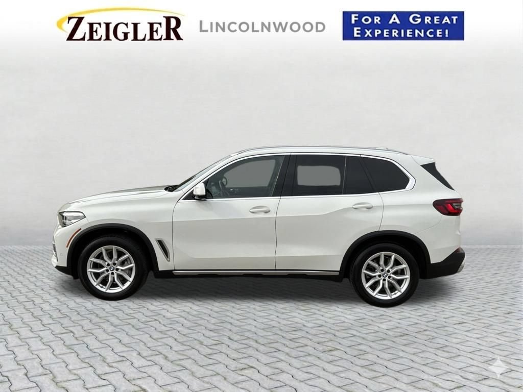 Used 2021 BMW X5 xDrive40i w/ Parking Assistance Package AWD/4WD image 3