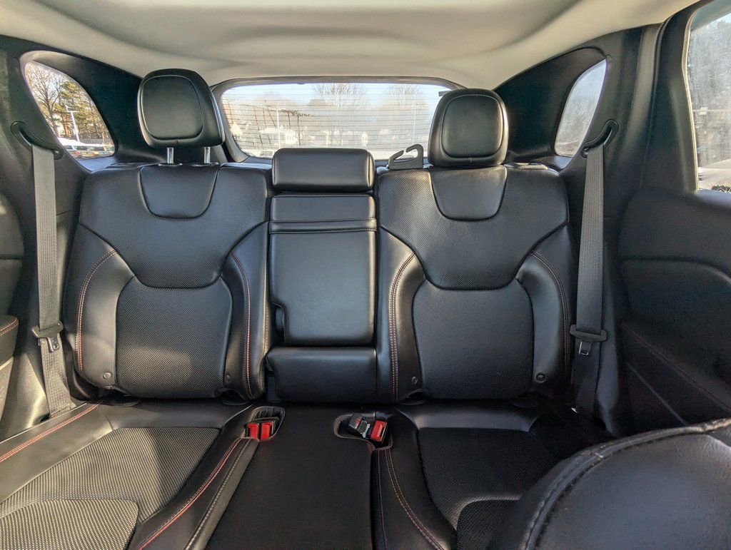 Used 2019 Jeep Cherokee Trailhawk image 18