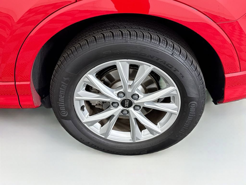 Certified 2025 Audi Q3 2.0T Premium Plus w/ Premium Plus Package image 29