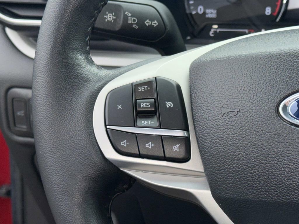Certified 2023 Ford Explorer XLT w/ Equipment Group 202A image 10