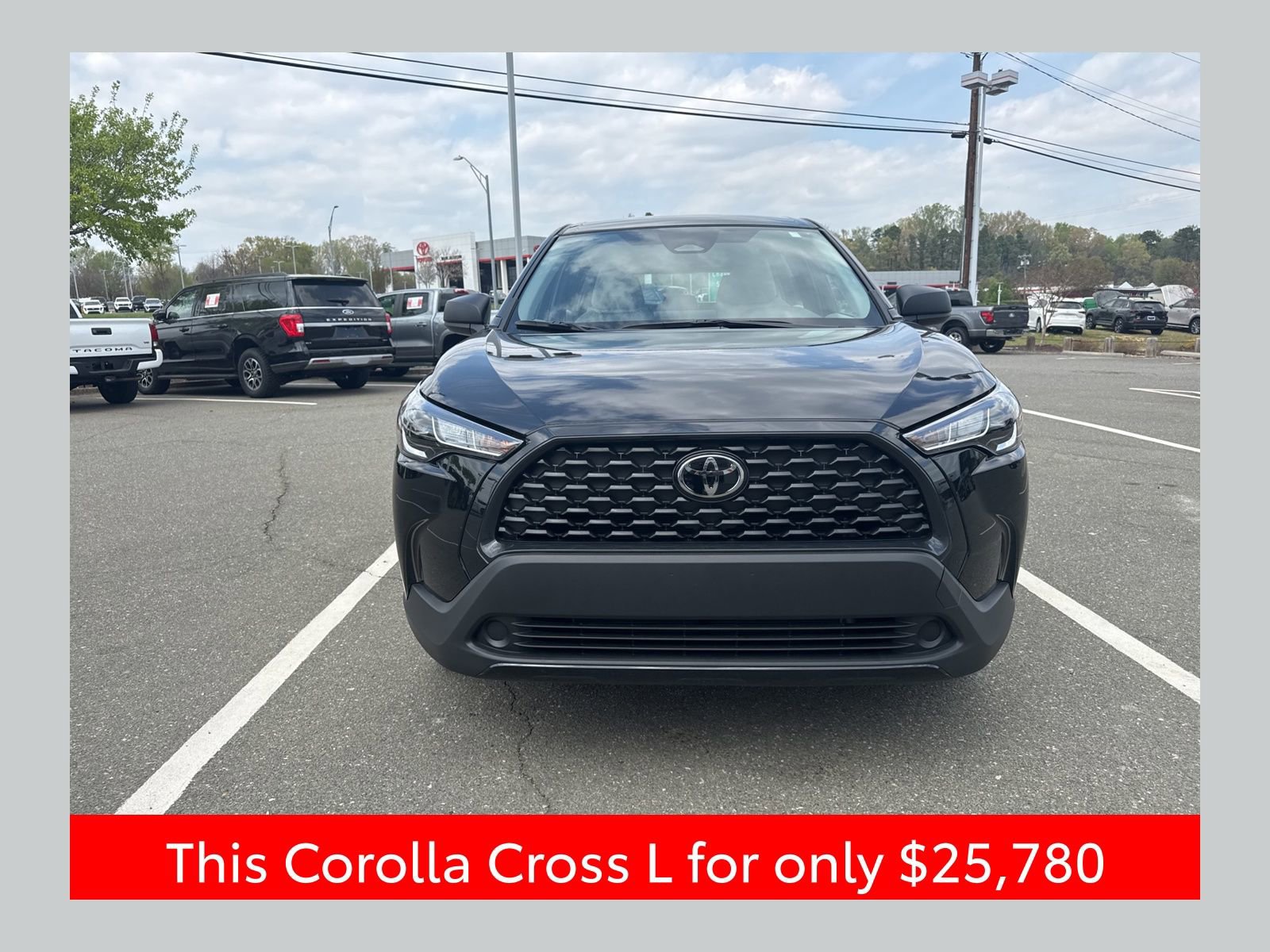 Used 2025 Toyota Corolla Cross L image 1