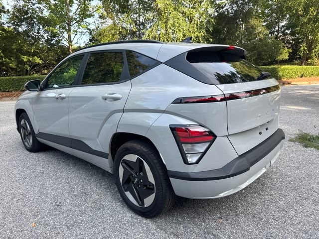 Used 2025 Hyundai Kona SEL FWD image 4