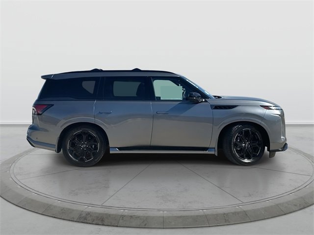 New 2026 INFINITI QX80 4WD image 3