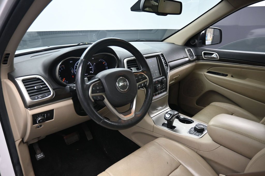 Used 2014 Jeep Grand Cherokee Limited w/ Luxury Group II AWD/4WD image 13