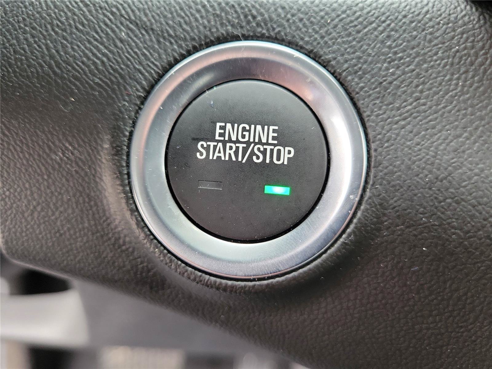 Used 2023 GMC Terrain SLE w/ Driver Convenience Package FWD image 31