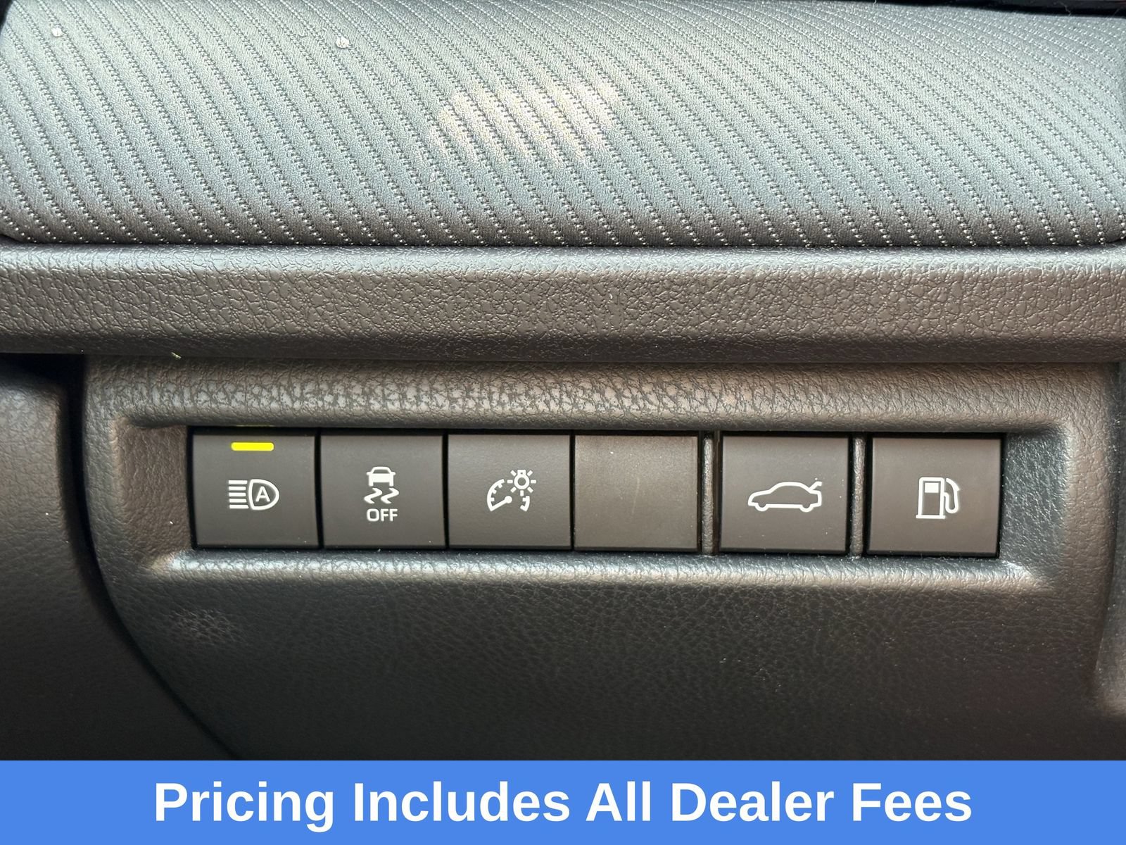 Used 2025 Toyota Camry SE w/ Convenience Package AWD/4WD image 17