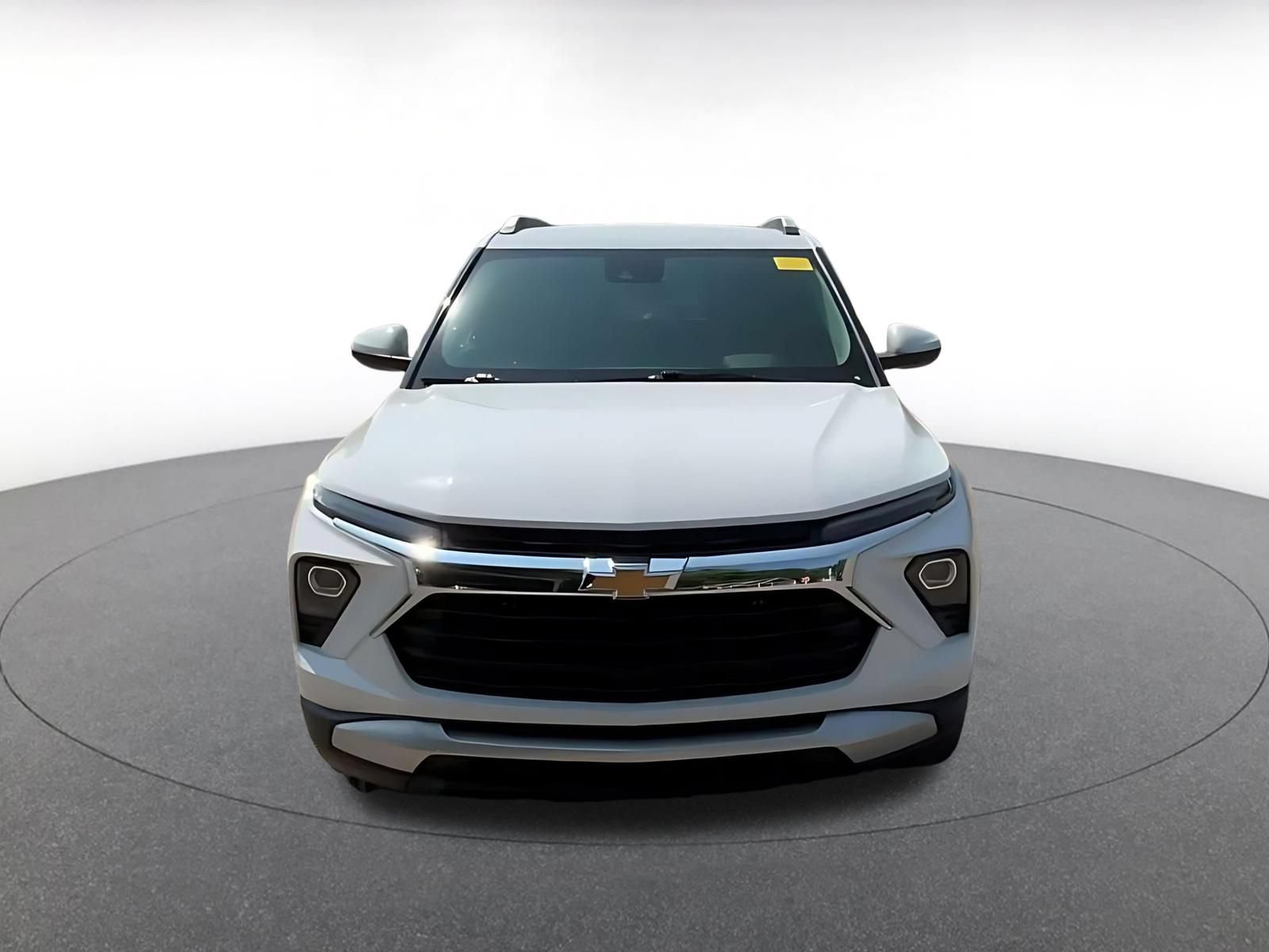 Used 2025 Chevrolet TrailBlazer LT FWD image 4