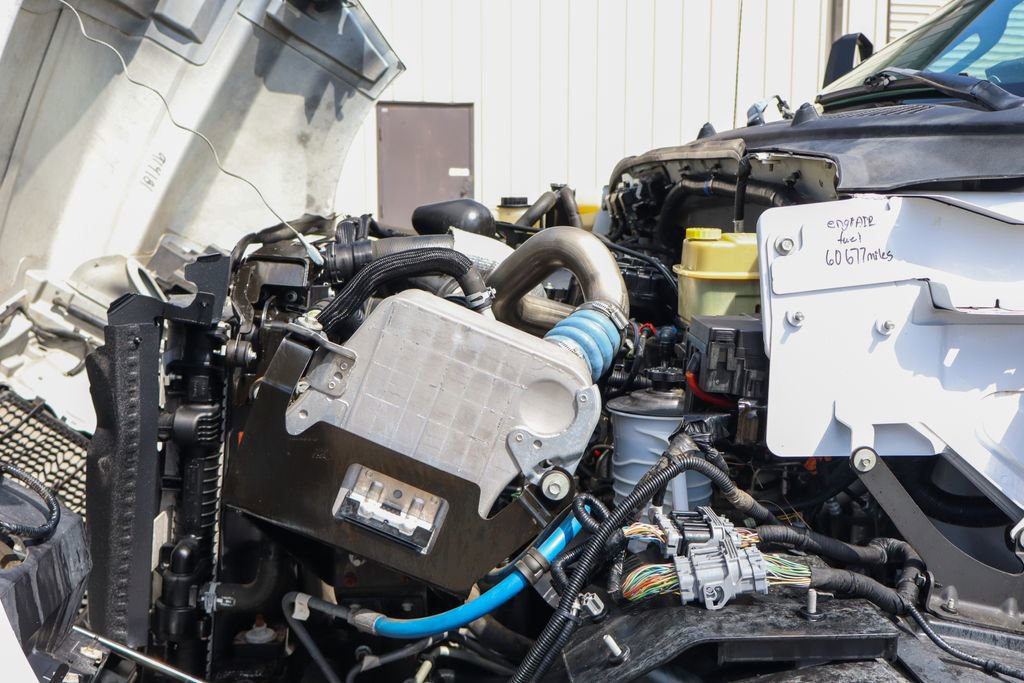 Used 2019 Ford F650 2WD Regular Cab Super Duty image 11