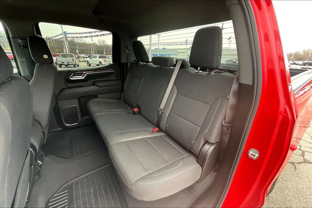 Used 2025 Chevrolet Silverado 1500 LT image 28