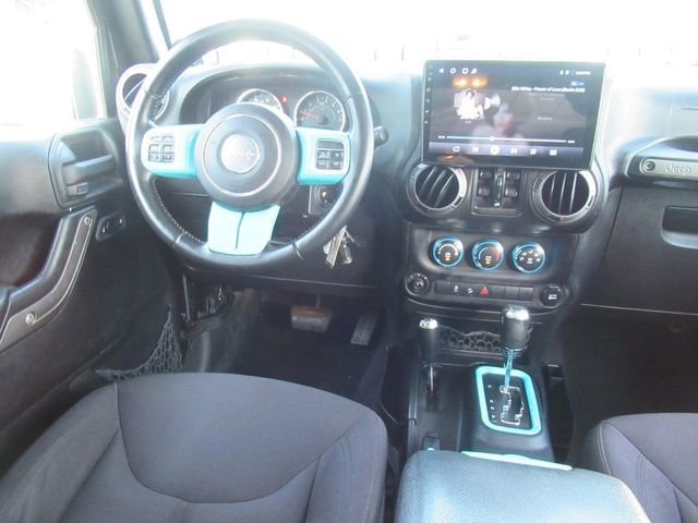 Used 2014 Jeep Wrangler Unlimited Sport w/ Quick Order Package 24S AWD/4WD image 13