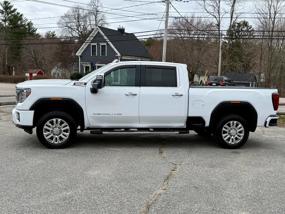Used 2021 GMC Sierra 2500 Denali w/ Denali Ultimate Package AWD/4WD image 2